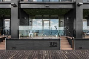 Готель M1 Club Hotel. Делюкс одномісний з терасою, вид на море 2