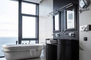 Отель M1 Club Hotel. Люкс двухместный  3