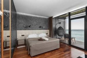 Готель M1 Club Hotel. Покращений одномісний з видом на море 1