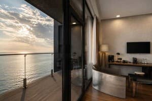 Готель M1 Club Hotel. Покращений одномісний з видом на море 2