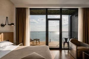 Готель M1 Club Hotel. Покращений одномісний з видом на море 3