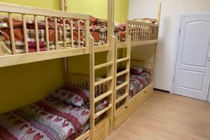 Хостел Мажор. Место в женском 8-местном номере № 2 3