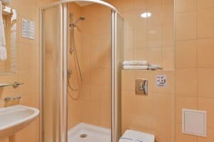 Отель Makis Hotel SPA. Люкс двухместный двухкомнатный (2+2) 4