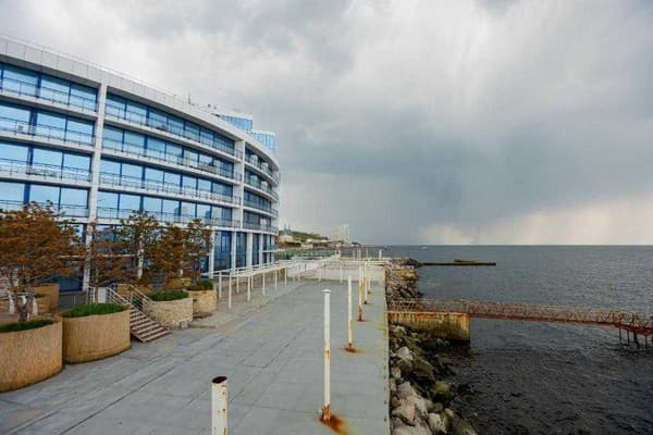 Marine Residence 1