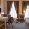 Modern Art Hotel - Maestro 12-13/25