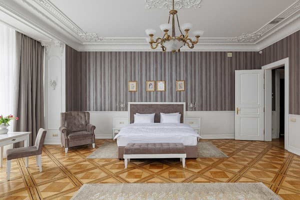 Modern Art Hotel - Maestro 22