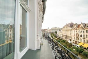 Отель Modern Art-hotel. Делюкс двухместный с балконом 3