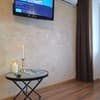 Напротив театра им.Гоголя (Alex Apartments (бесконтактное поселение 24/7) 9-10/14