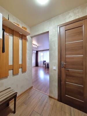 Напротив театра им.Гоголя (Alex Apartments (бесконтактное поселение 24/7) 11