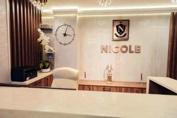 Nicole 10