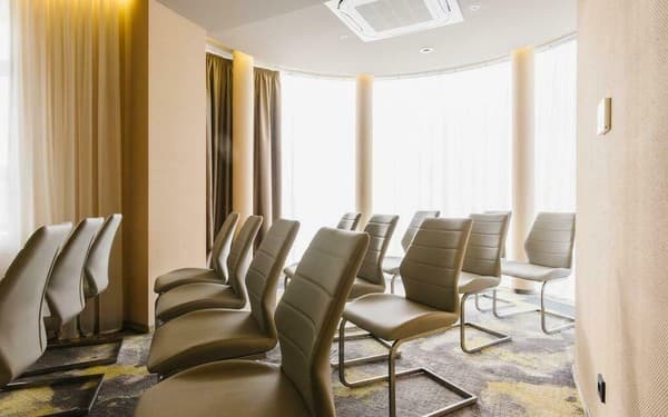 Noble Boutique Hotel 18