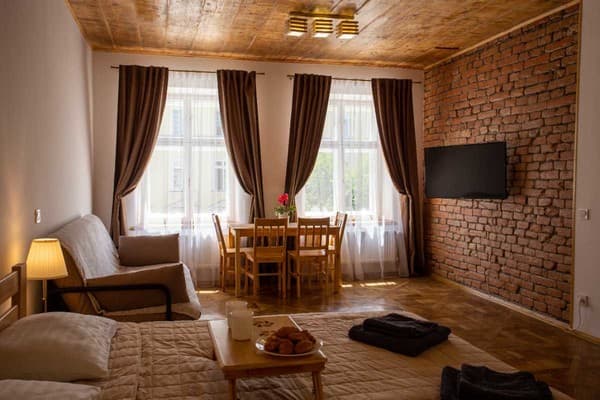 OB Rental Площа Ринок, 37/25 6