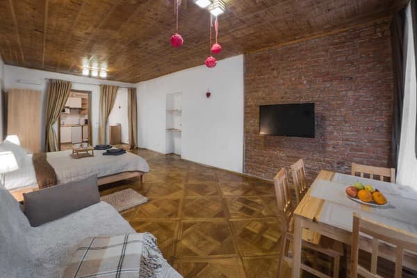 OB Rental Площа Ринок, 37/25 13