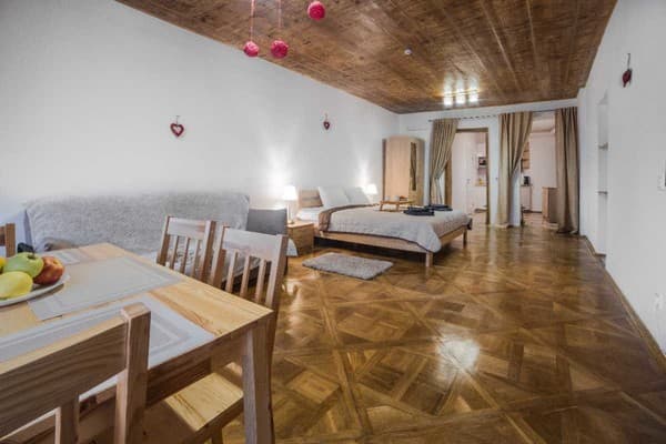 OB Rental Площа Ринок, 37/25 11