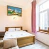 Oberig возле отеля Жорж в центре, ул. Руданского 3 2-3/23