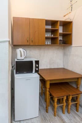Oberig возле отеля Жорж в центре, ул. Руданского 3 11