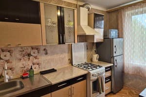 Однокомнатная на проспекте Рынок Украина, 6 слободская 11