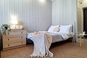 Квартира Однокомнатная с 2 кроватями, ванной и кондиционером. Alex Apartments. Апартаменты двухместный  11