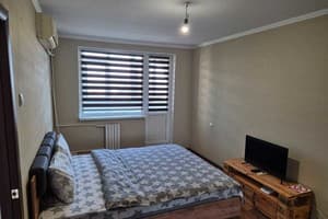 Однокомнатная в центре на проспект Центральный 186 8