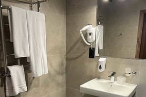 Отель Optima Collection River Park Луцк. Полулюкс двухместный  3
