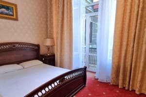 Міні-готель Ореанда. Стандарт двомісний з балконом  3