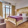 Готель Panorama De Luxe. Люкс двомісний  з ванною, балконом та видом на море 1