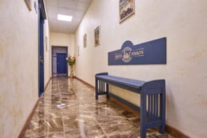 Хостел Perron. Место в общем 6-местном номере  7