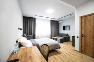 Отель Pieno Piano Aparthotel. Апартаменты 5-местный  1