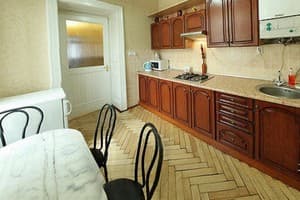 Квартира Ratusha Apartments. Апартаменты 6-местный  с тремя спальнями на просп. Шевченка 12 2