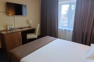 Готель Raziotel Кривий Ріг. Люкс двомісний  7