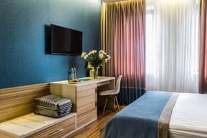 Готельно-ресторанний комплекс Redling Hotel. Покращений двомісний +1 2