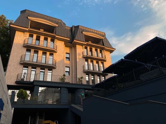 Ridge Apartments 3