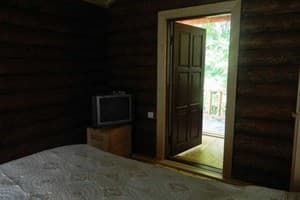 Частная усадьба Родинне гніздо (с.Канава). Коттедж двухместный Дом охотника 7