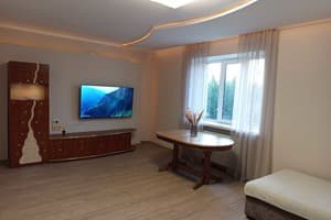 Гостиный двор Родинний Маєток Family Estate. Семейный 6-местный Дом с 3 спальнями 3