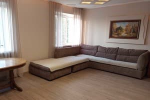 Гостиный двор Родинний Маєток Family Estate. Семейный 6-местный Дом с 3 спальнями 2