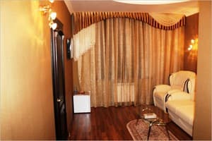 Мини-отель Royal. Люкс двухместный двухкомнатный + 1 5