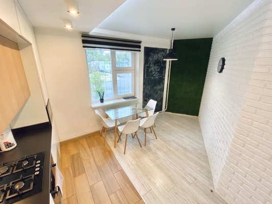 СВЕТ ЕСТЬ ВСЕГДА!
Лучшая трёхкомнатная квартира в центре 8