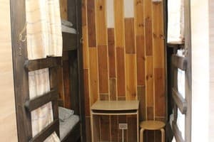 Хостел SWALLOW HOUSE. Место в общем 4-местном номере  2