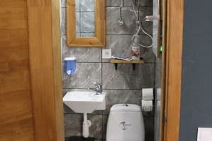Хостел SWALLOW HOUSE. Полулюкс двухместный  10