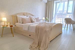 Квартира Сердце Полтавы,Alex Apartments. Круглосуточно (бесконтактное заселение 24/7). Люкс 4-местный Сердце Полтавы 2