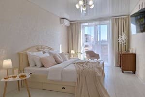 Квартира Сердце Полтавы,Alex Apartments. Круглосуточно (бесконтактное заселение 24/7). Люкс 4-местный Сердце Полтавы 3