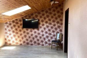 Гостинично-ресторанный комплекс Шалет. Полулюкс двухместный Весенний,  Охотничий 3