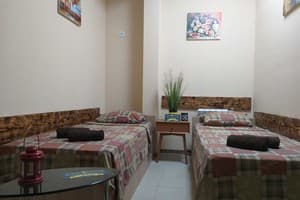 Мини-отель Шерлок. Эконом трехместный  4