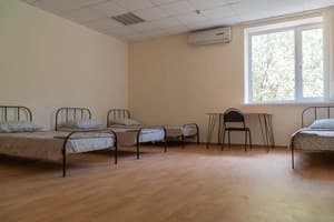 Хостел Сичеслав. Место в общем 5-местном номере  14