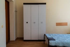 Хостел Сичеслав. Место в общем трехместном номере  2