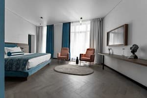 Готельно-ресторанний комплекс Spatium Medical & Wellness Hotel. Люкс 4-місний Suite Collection 7