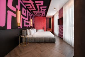 Готельно-ресторанний комплекс Spatium Medical & Wellness Hotel. Люкс 4-місний Penthouse Collection:«Pink Panther» 4