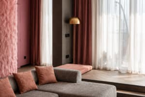 Готельно-ресторанний комплекс Spatium Medical & Wellness Hotel. Люкс 4-місний Penthouse Collection:«Pink Panther» 21