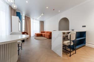 Готельно-ресторанний комплекс Spatium Medical & Wellness Hotel. Люкс 4-місний Президентський 2