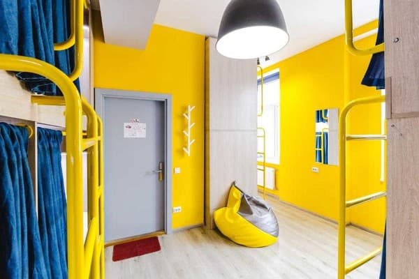 Stories Hub 16
